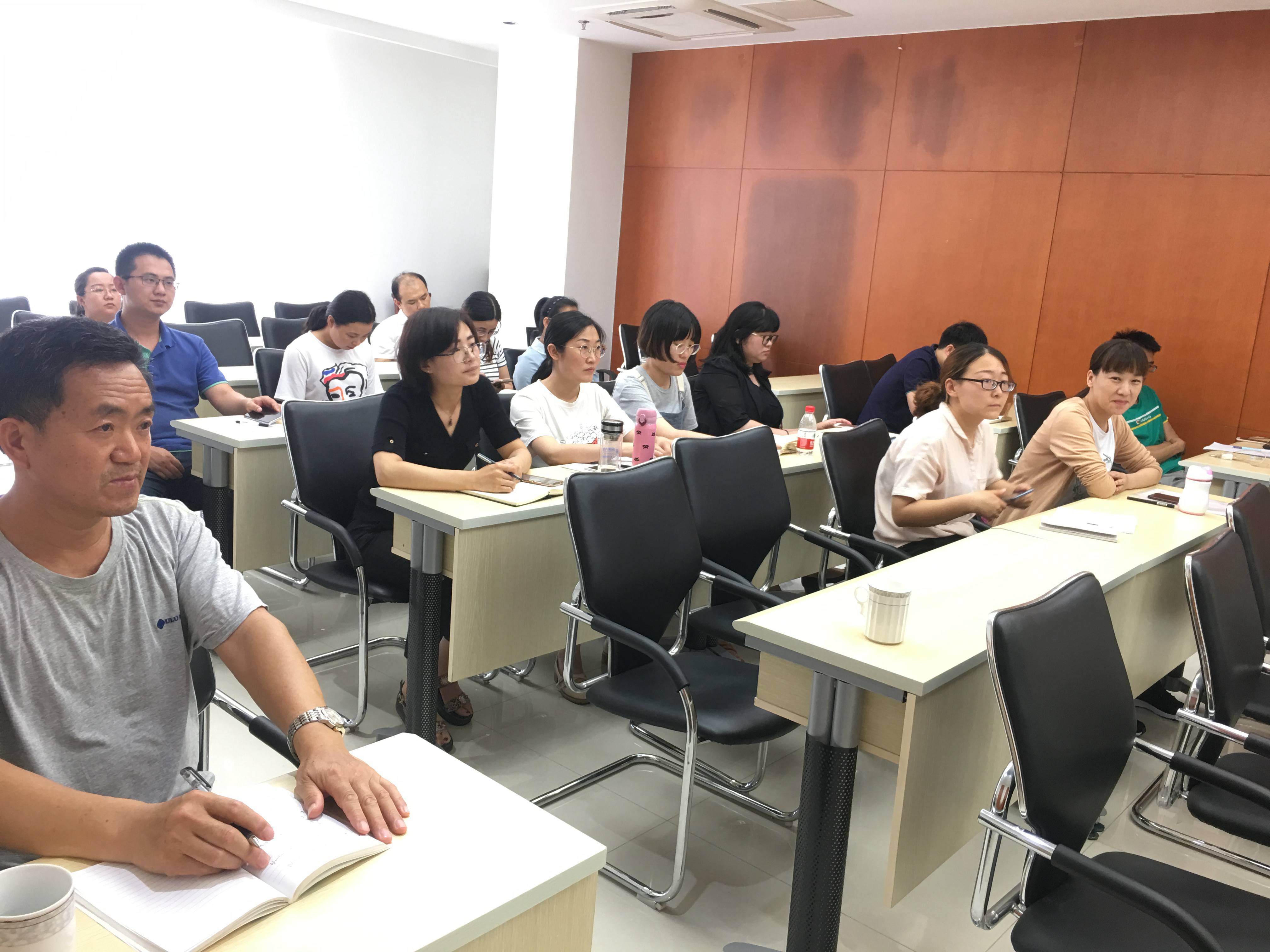 【豪德动态】我所王芳律师应邀前往新嘉集团开展 劳动合同管理中常见问题分析专题讲座